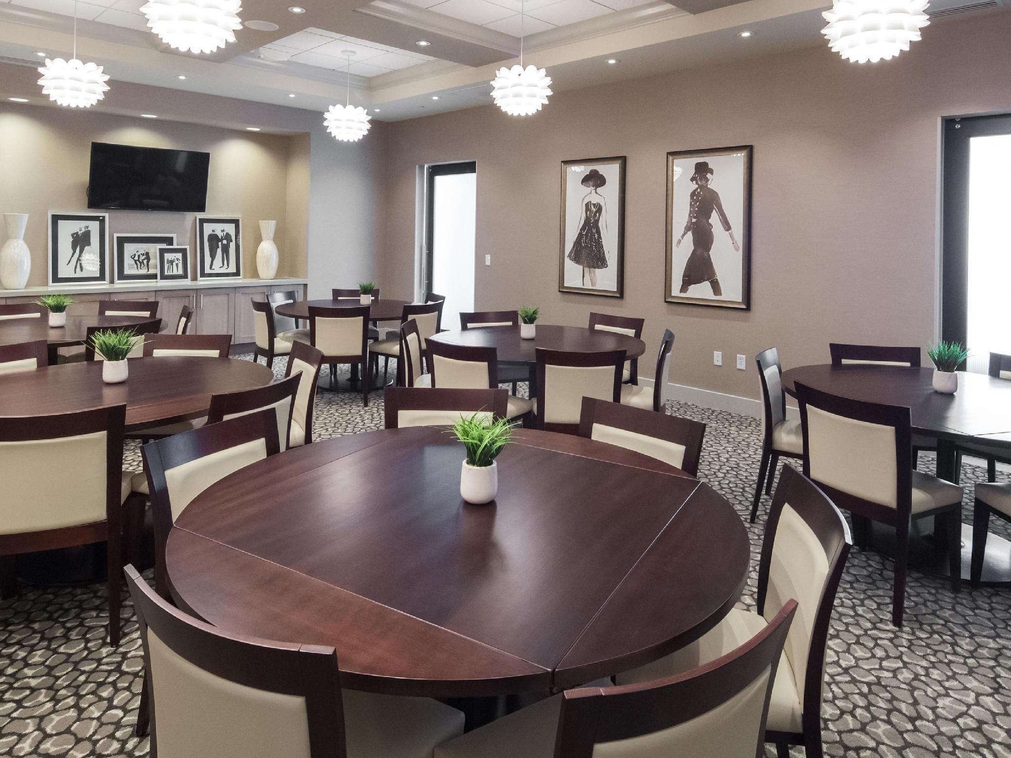 Holiday Inn Hotel & Suites Davenport By Ihg Exteriér fotografie